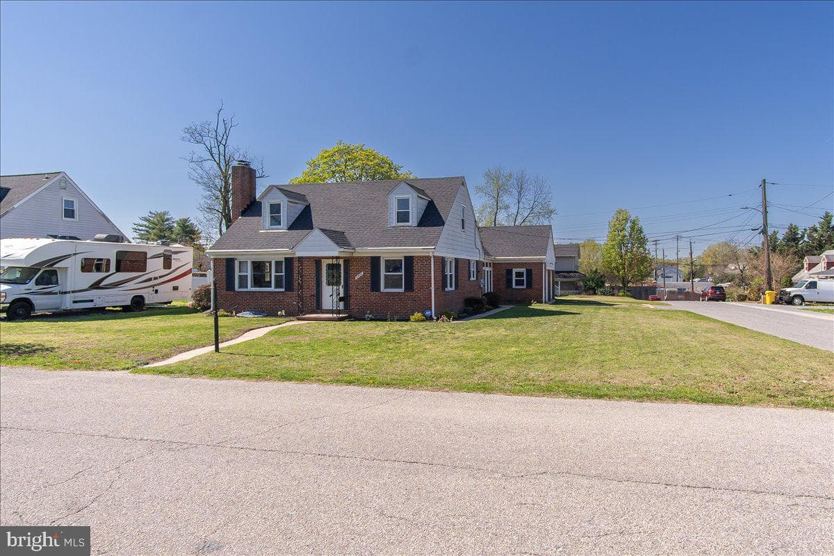 8466 Greenway photo 38