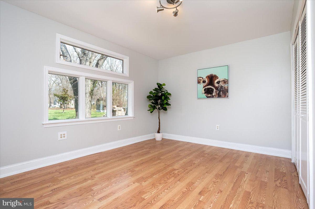 626 Clark Avenue photo 17