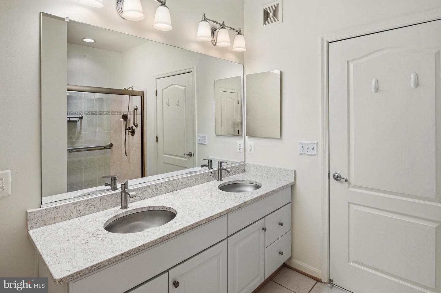 8601 Roaming Ridge Way #304 photo 19