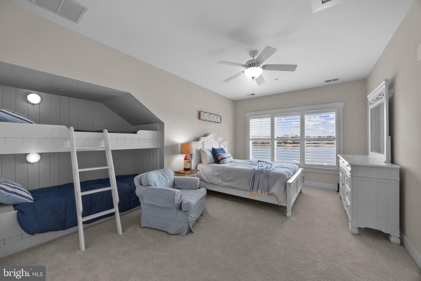 1787 Beachfield Road photo 30