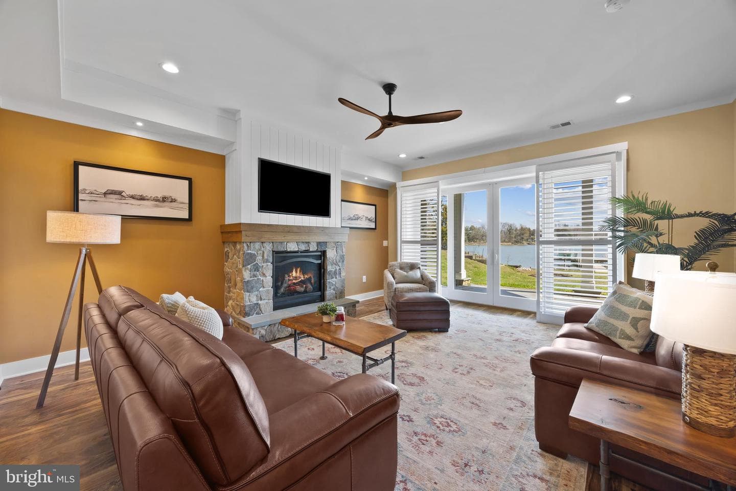 1787 Beachfield Road photo 36
