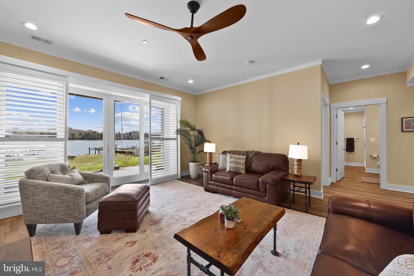 1787 Beachfield Road photo 37