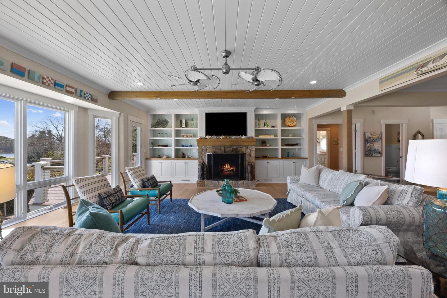 1787 Beachfield Road photo 9