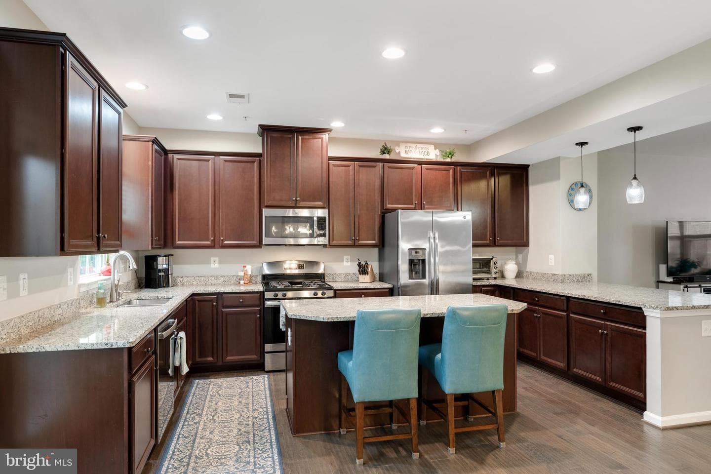 8058 Elton Street photo 4