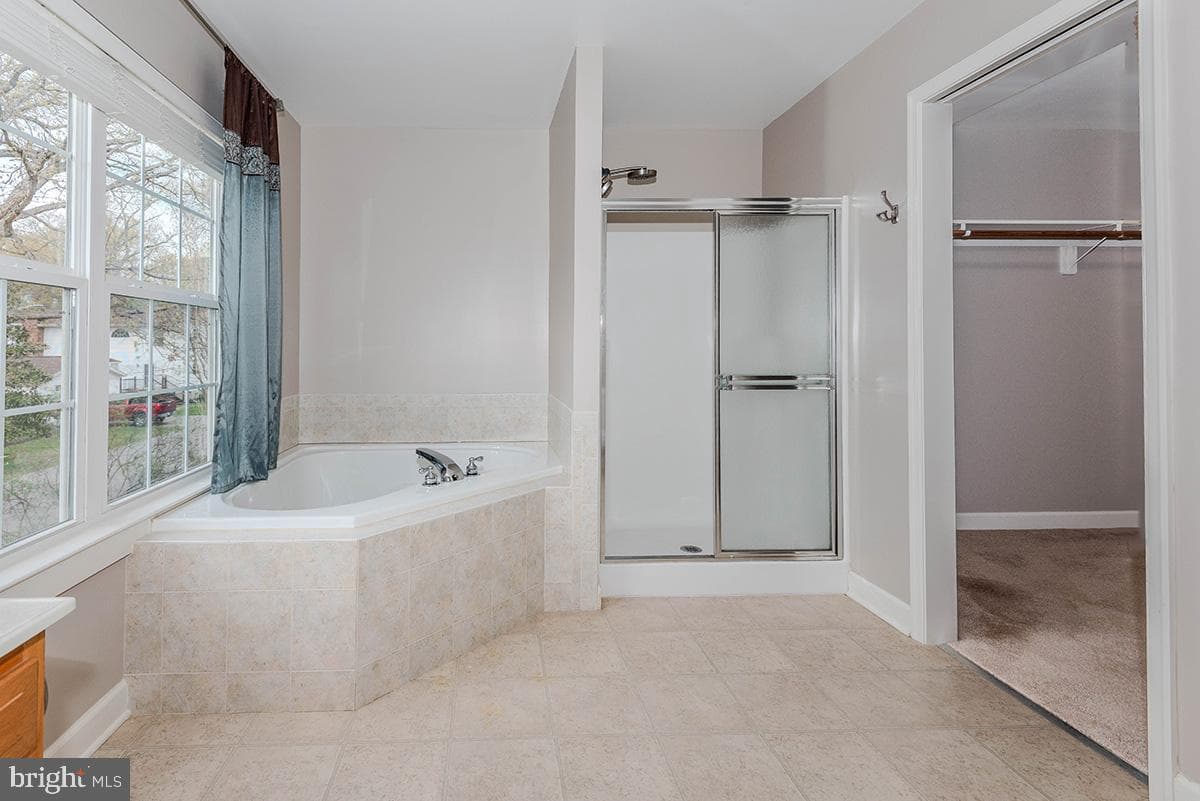 647 210th Street photo 18