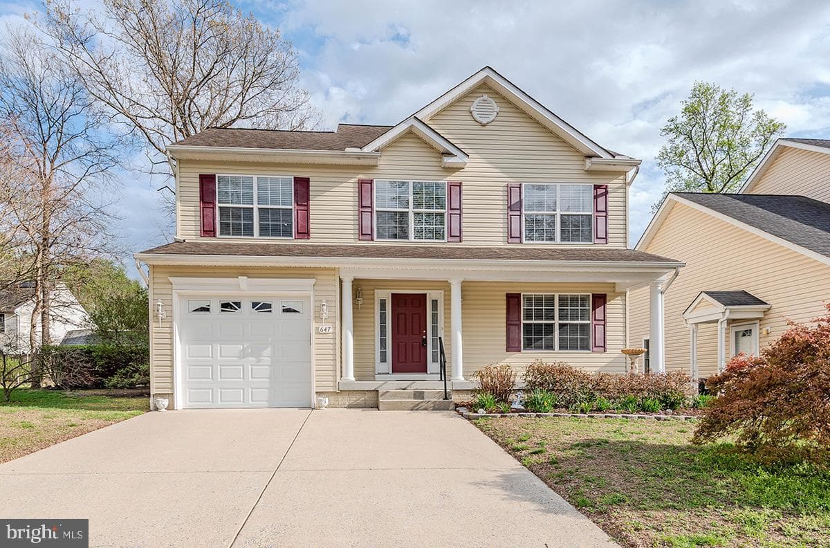 647 210th Street photo 2