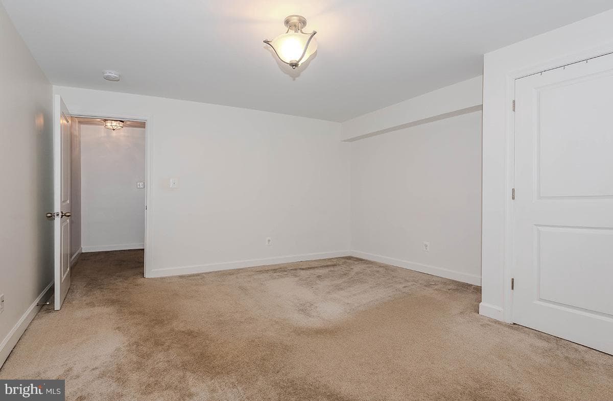 647 210th Street photo 33