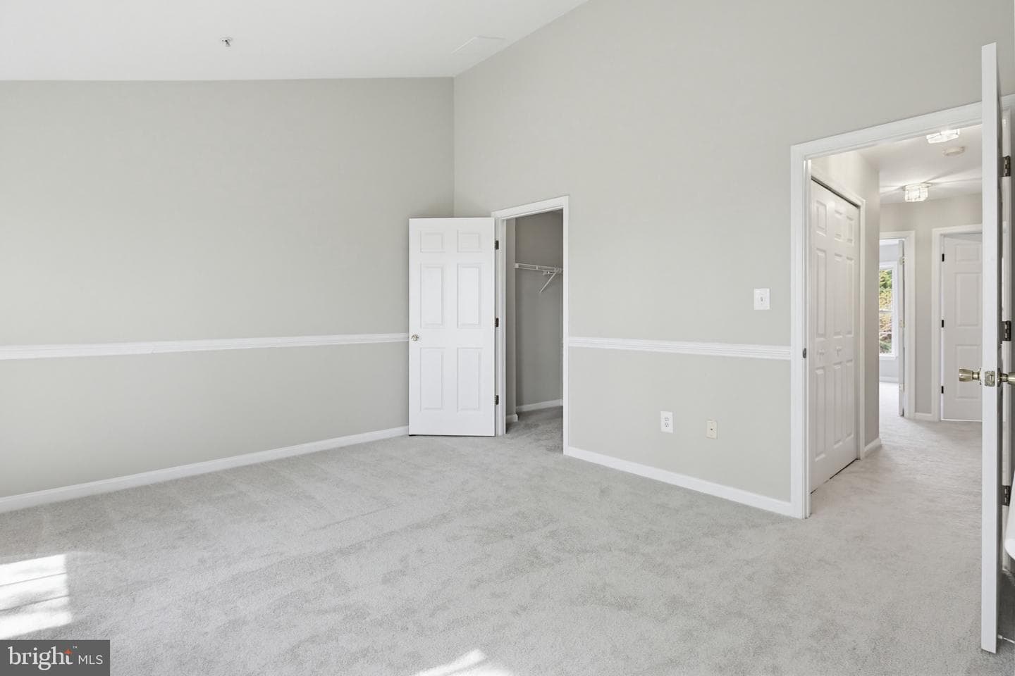 86 Harbour Heights Drive photo 22