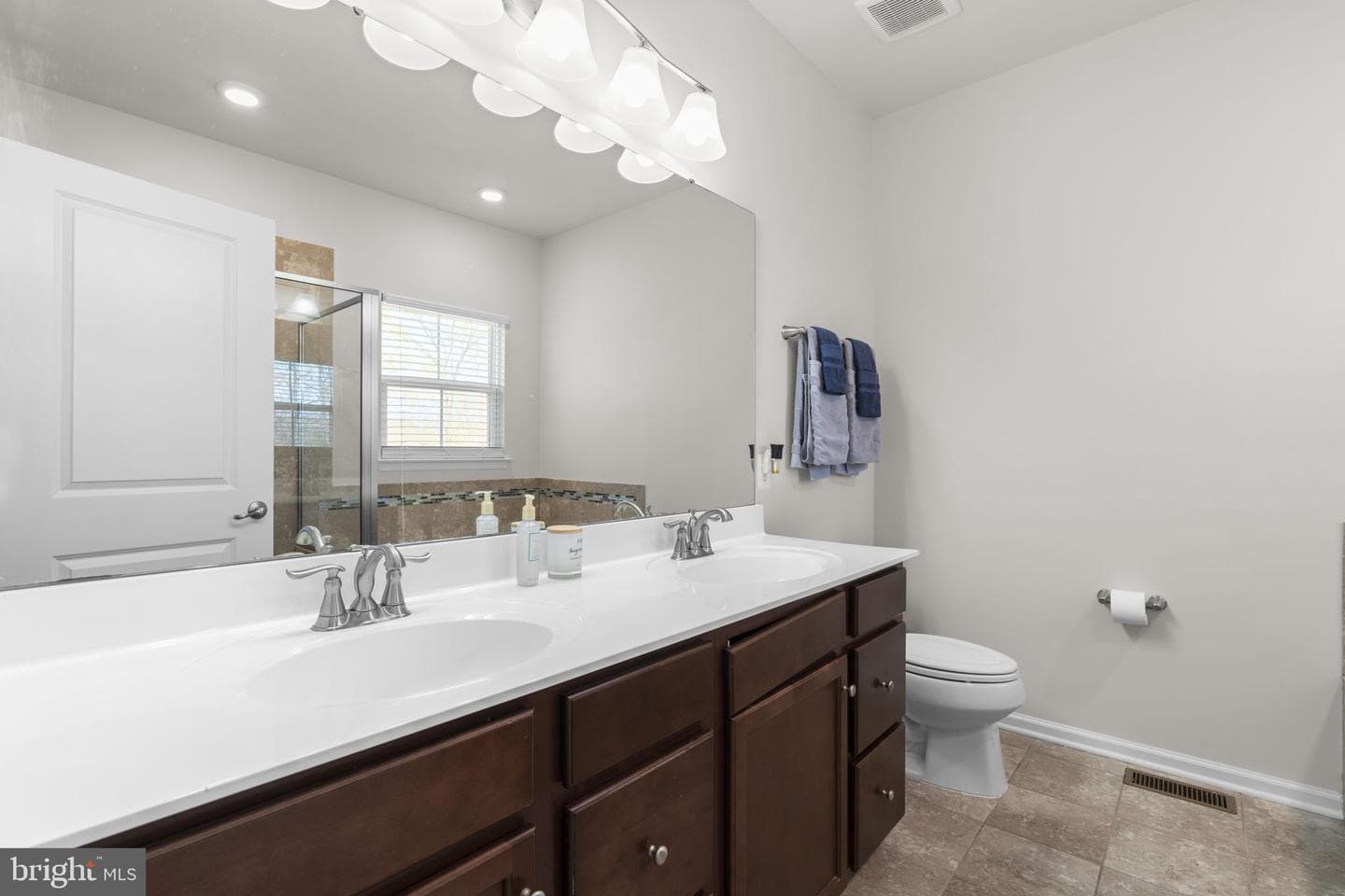 8280 Hickory Hollow Drive photo 30