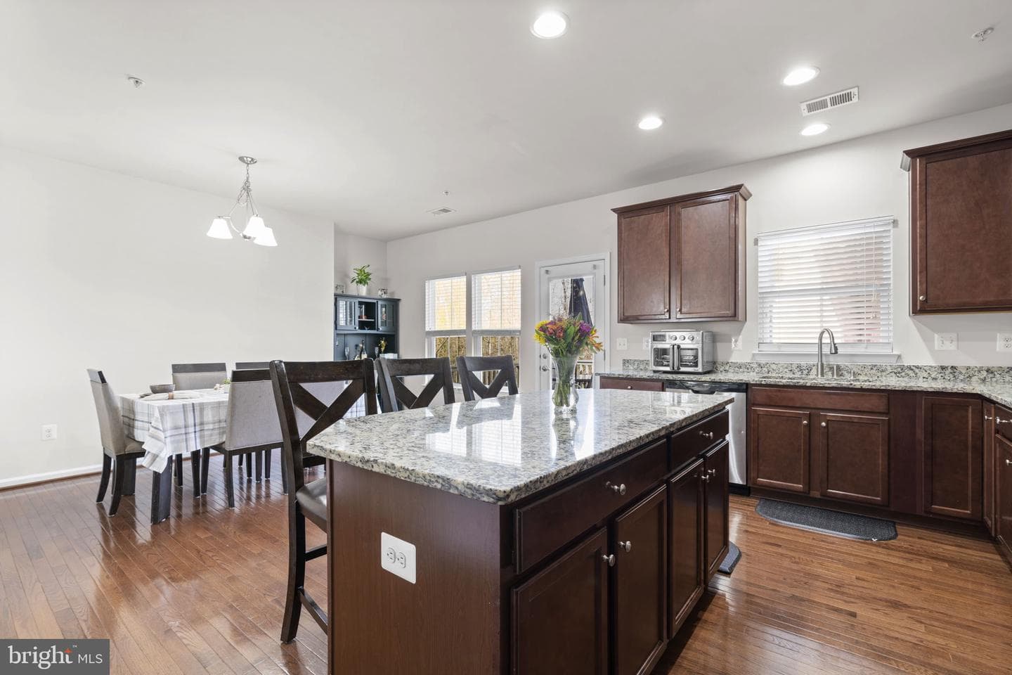 8280 Hickory Hollow Drive photo 9