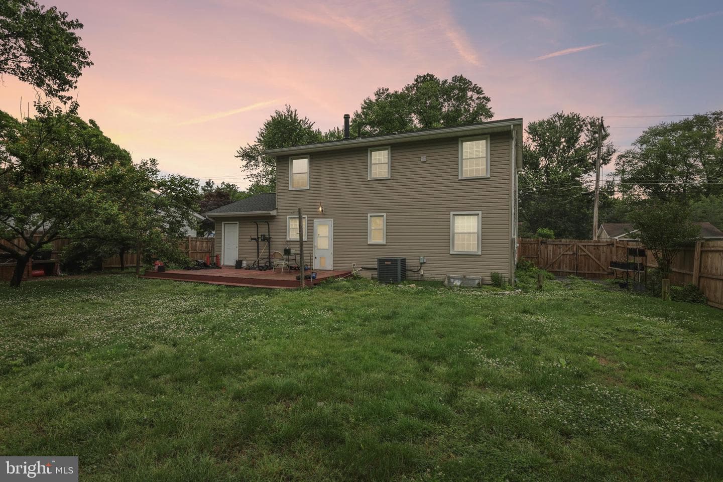 496 Bruce Avenue photo 68