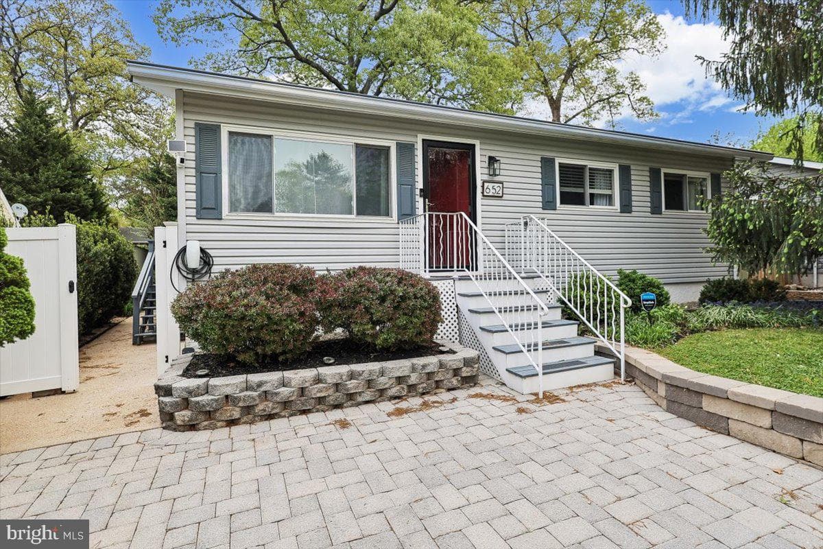652 Arleigh Road
