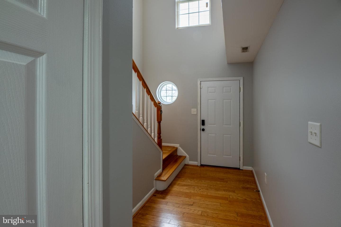 8023 Apple Valley Drive photo 5