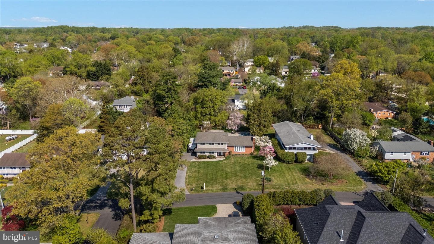 122 E Bay View Drive photo 45