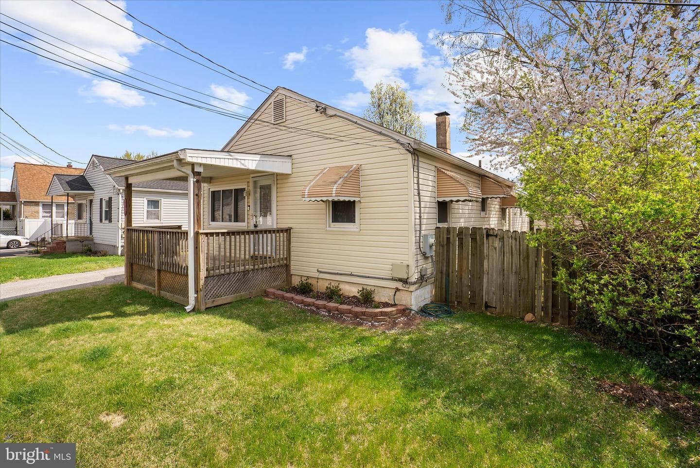 631 Cresswell Road photo 4
