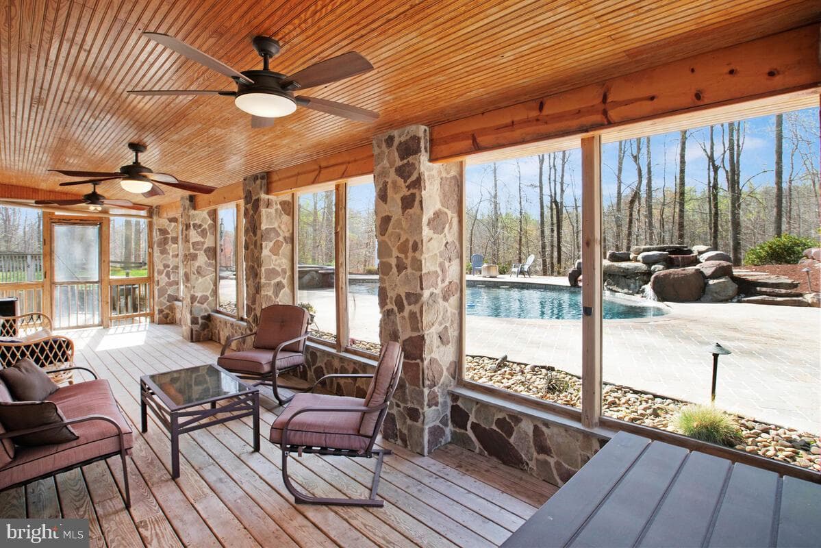 3421 Swallowtail Court photo 25