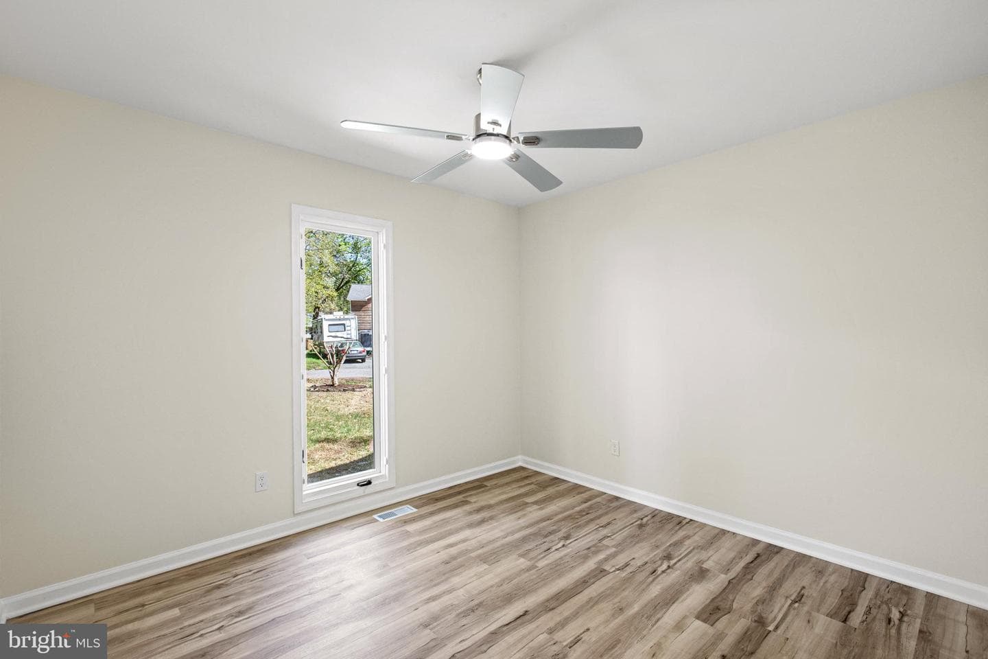 5606 Bay Breeze Court photo 15