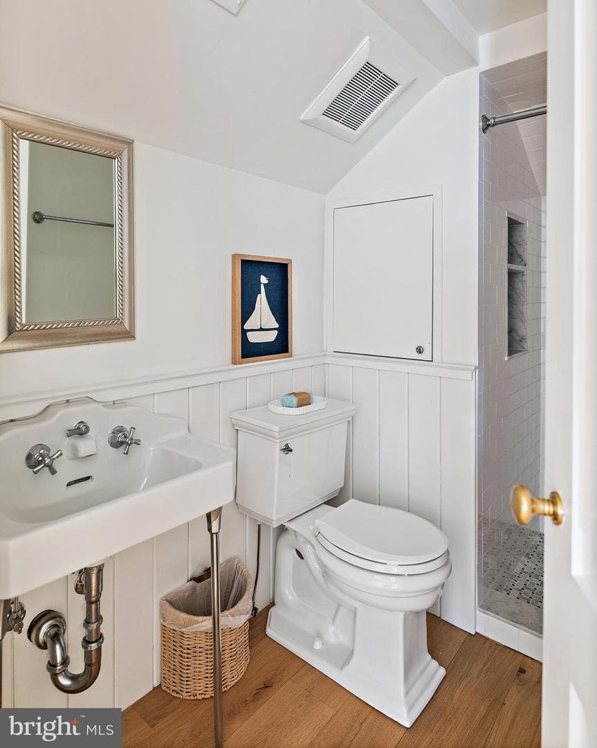 313 Washington Street photo 70