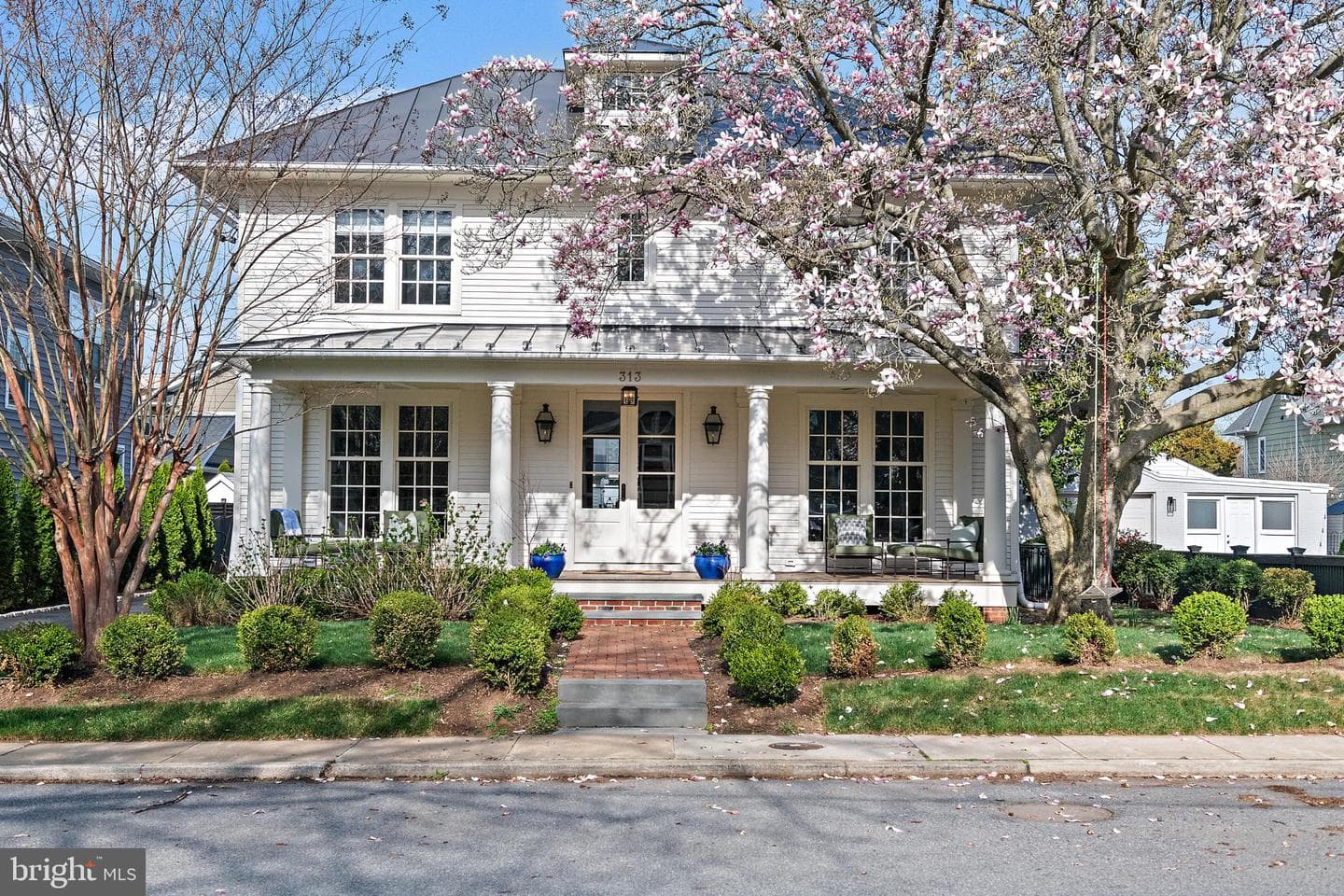 313 Washington Street photo 95