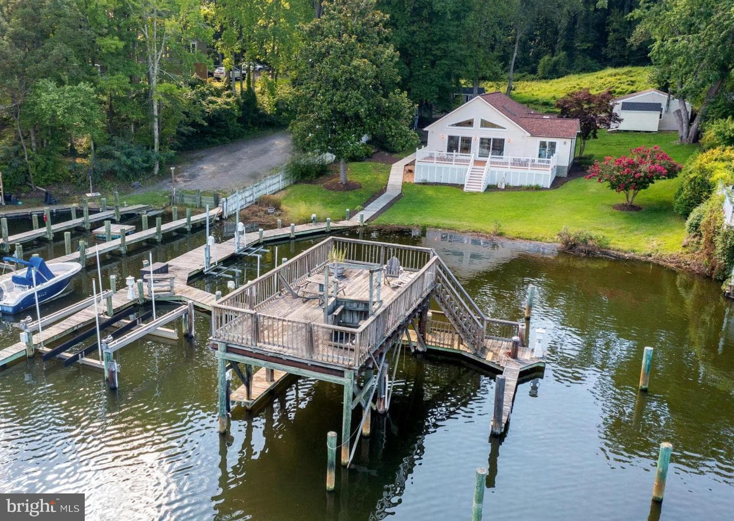 25 Leeland Road photo 37