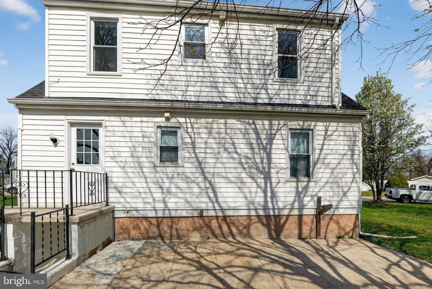 6 Circle Drive photo 33