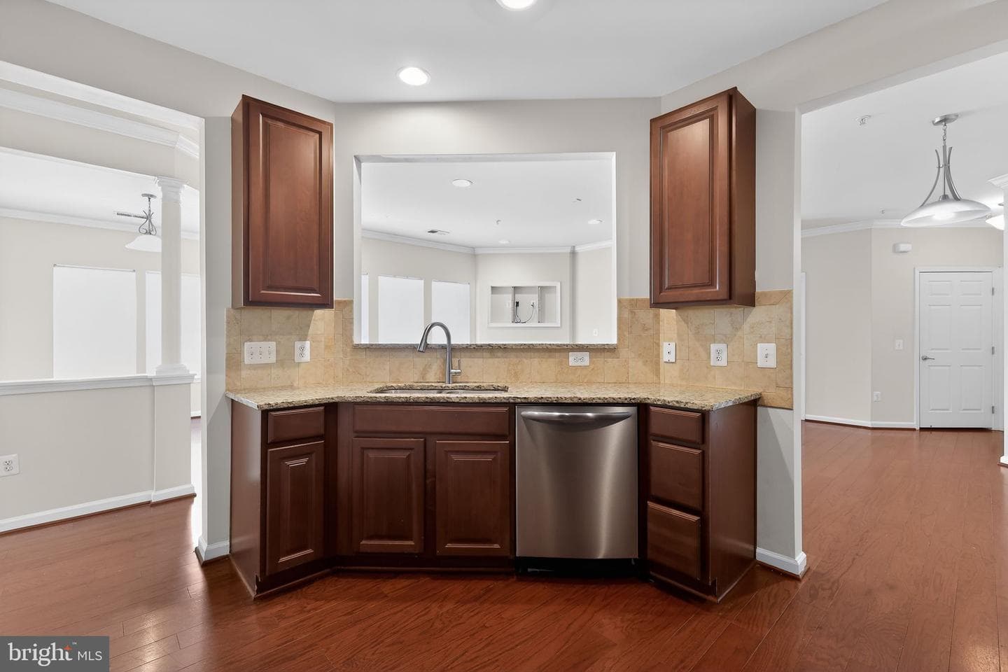 1624 Hardwick Court #104 photo 6