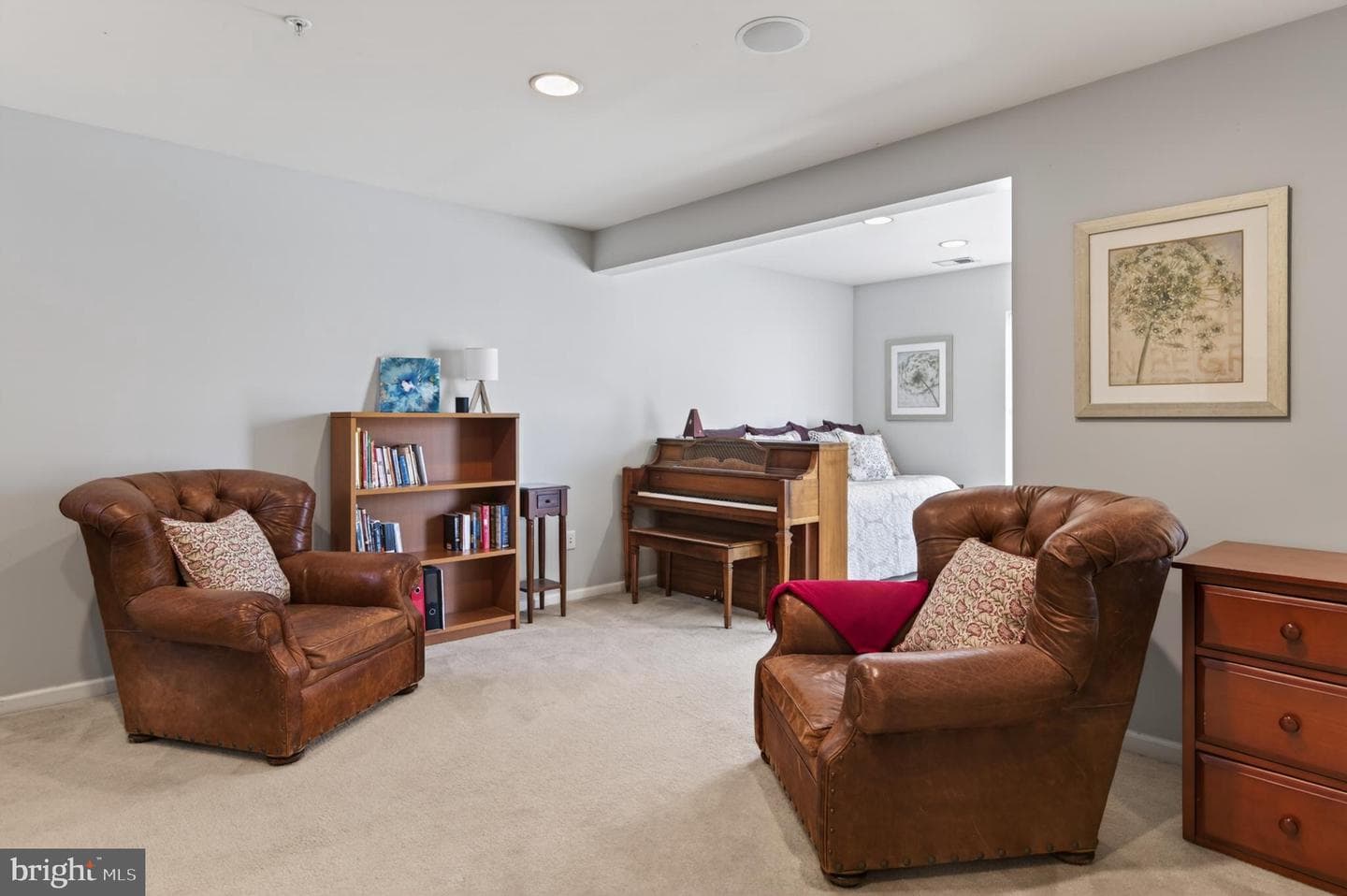 75 Two Rivers Drive photo 33