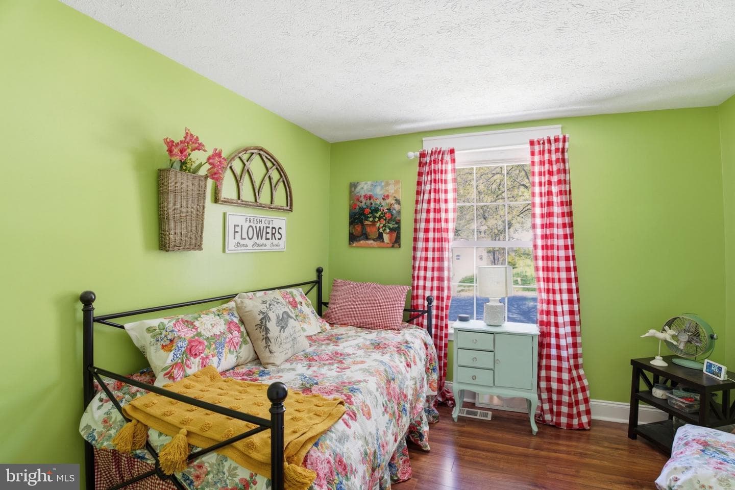 291 Waycross Way photo 17