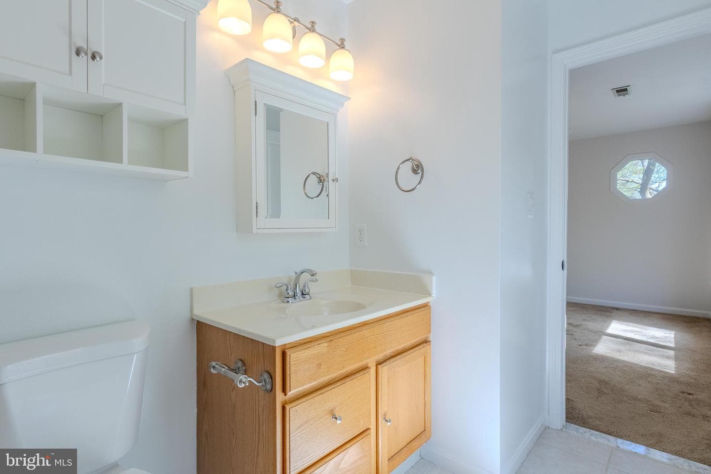 333 S Riverside Drive photo 32