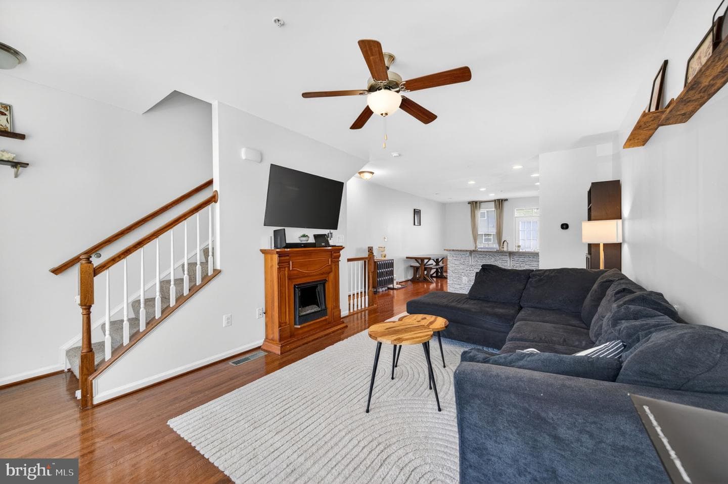 643 Ravenwood Drive photo 19