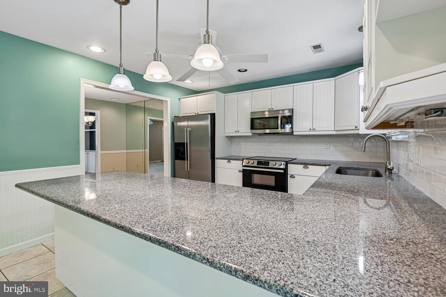 434 Peach Court photo 11