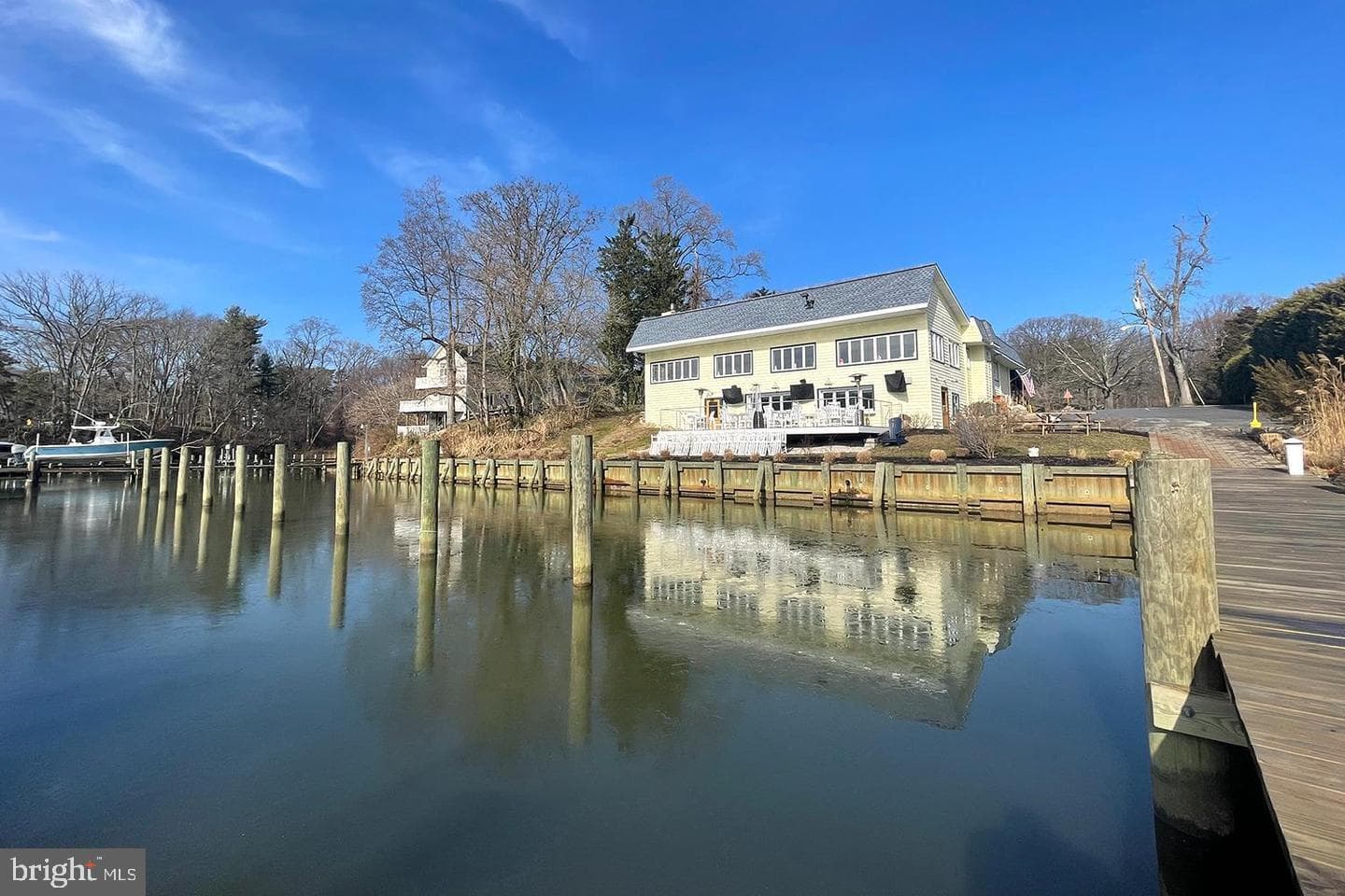 970 Magothy Avenue photo 43