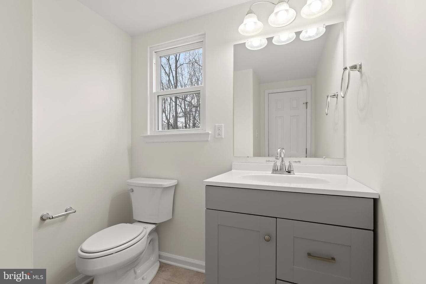 1255 Sheridan Road photo 18