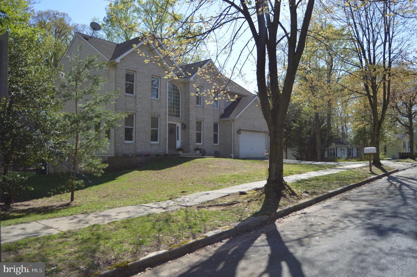 311 Riverdale Road photo 3