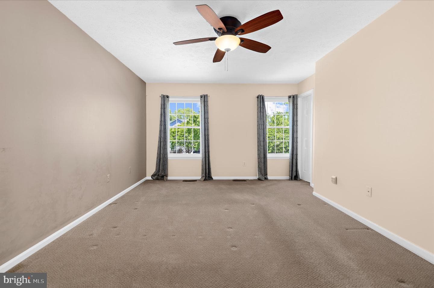 7845 Crossbay Drive photo 27