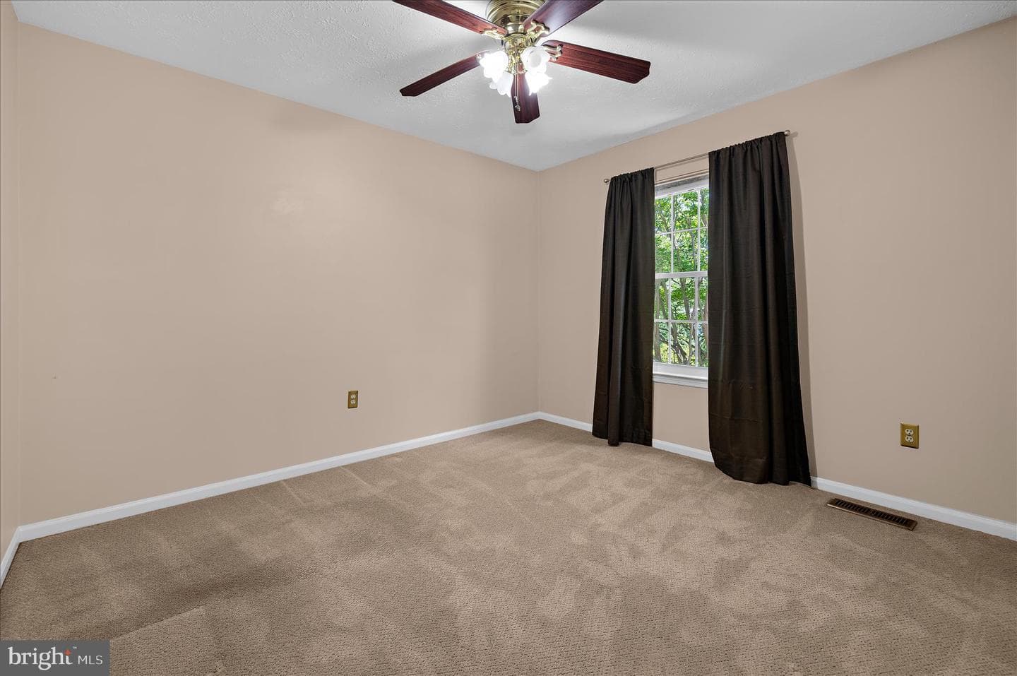 7845 Crossbay Drive photo 38