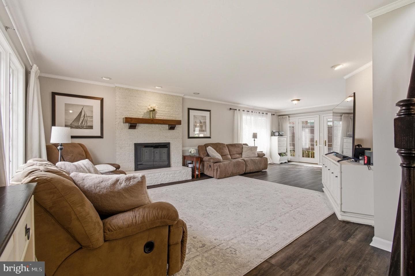 1727 Peartree Lane photo 8