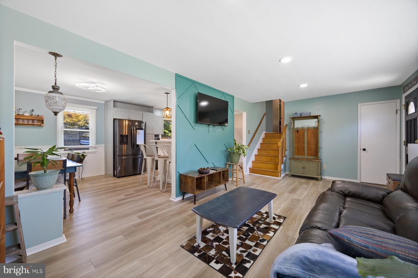 612 Carolyn Road photo 5
