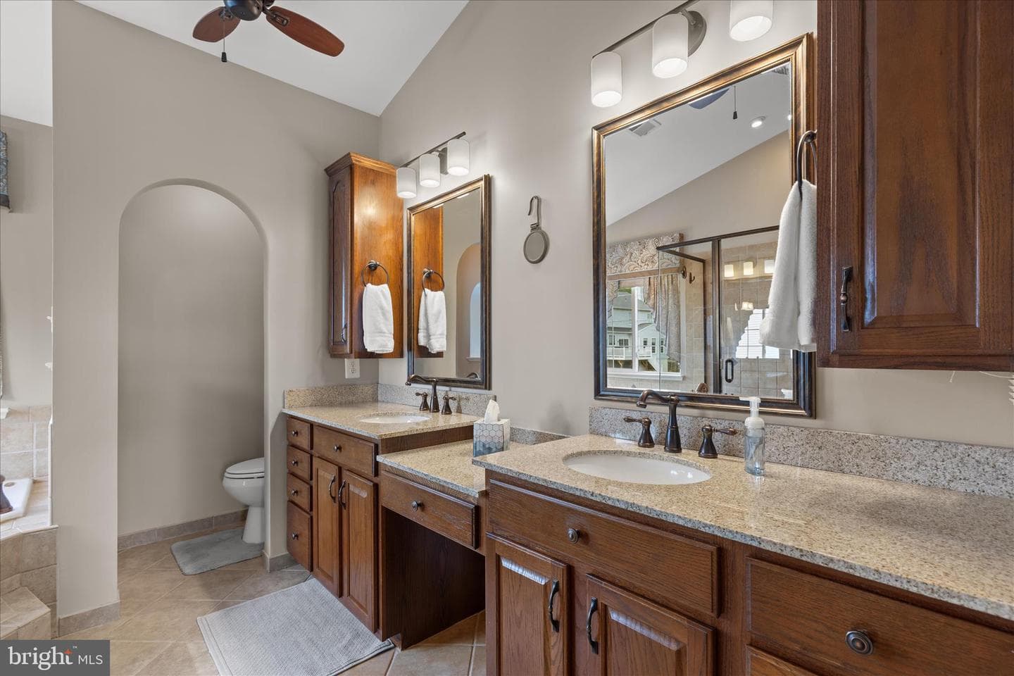2124 Autumn Haze Court photo 40