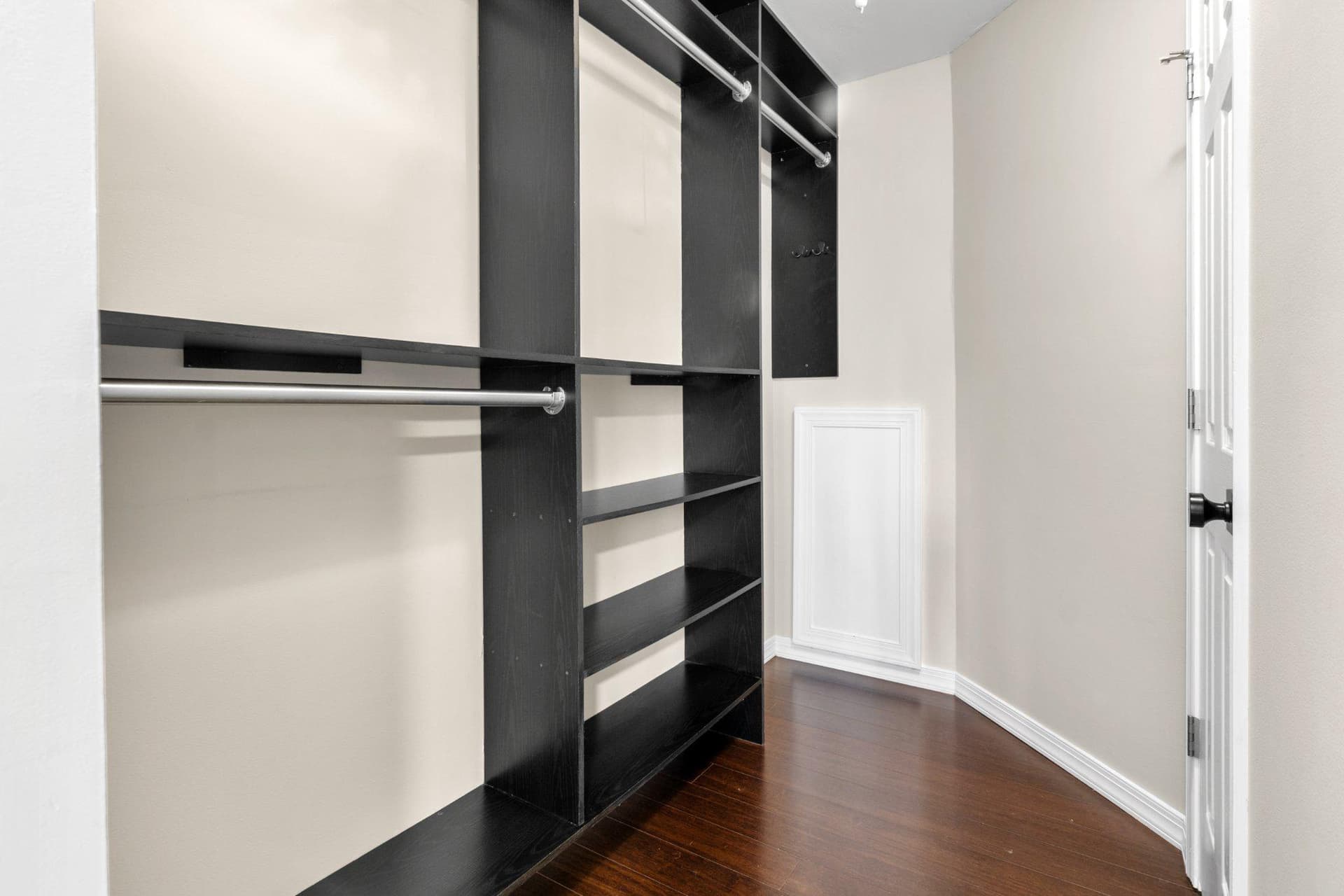 1082 Brightleaf Court photo 22