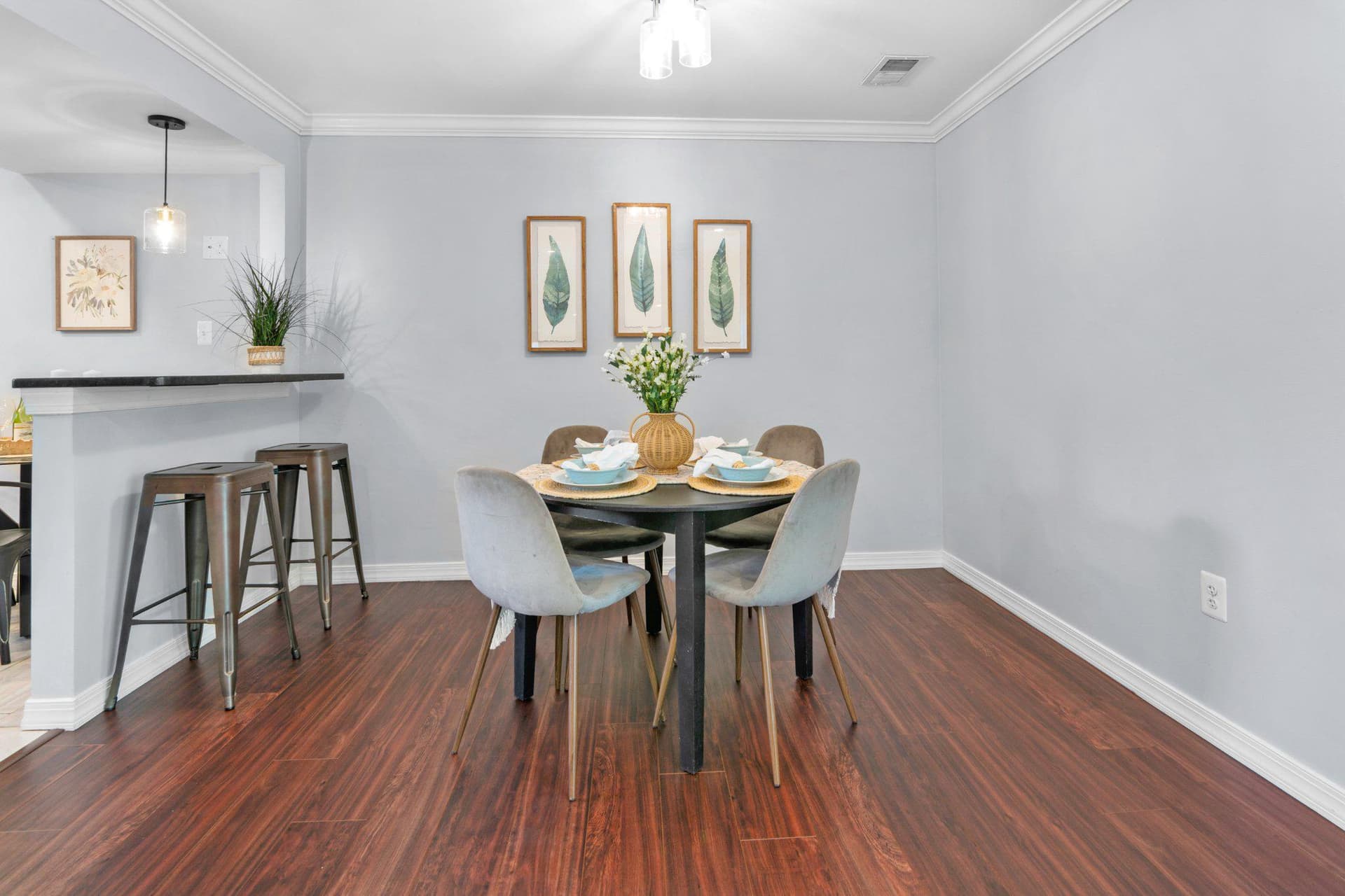 1082 Brightleaf Court photo 9