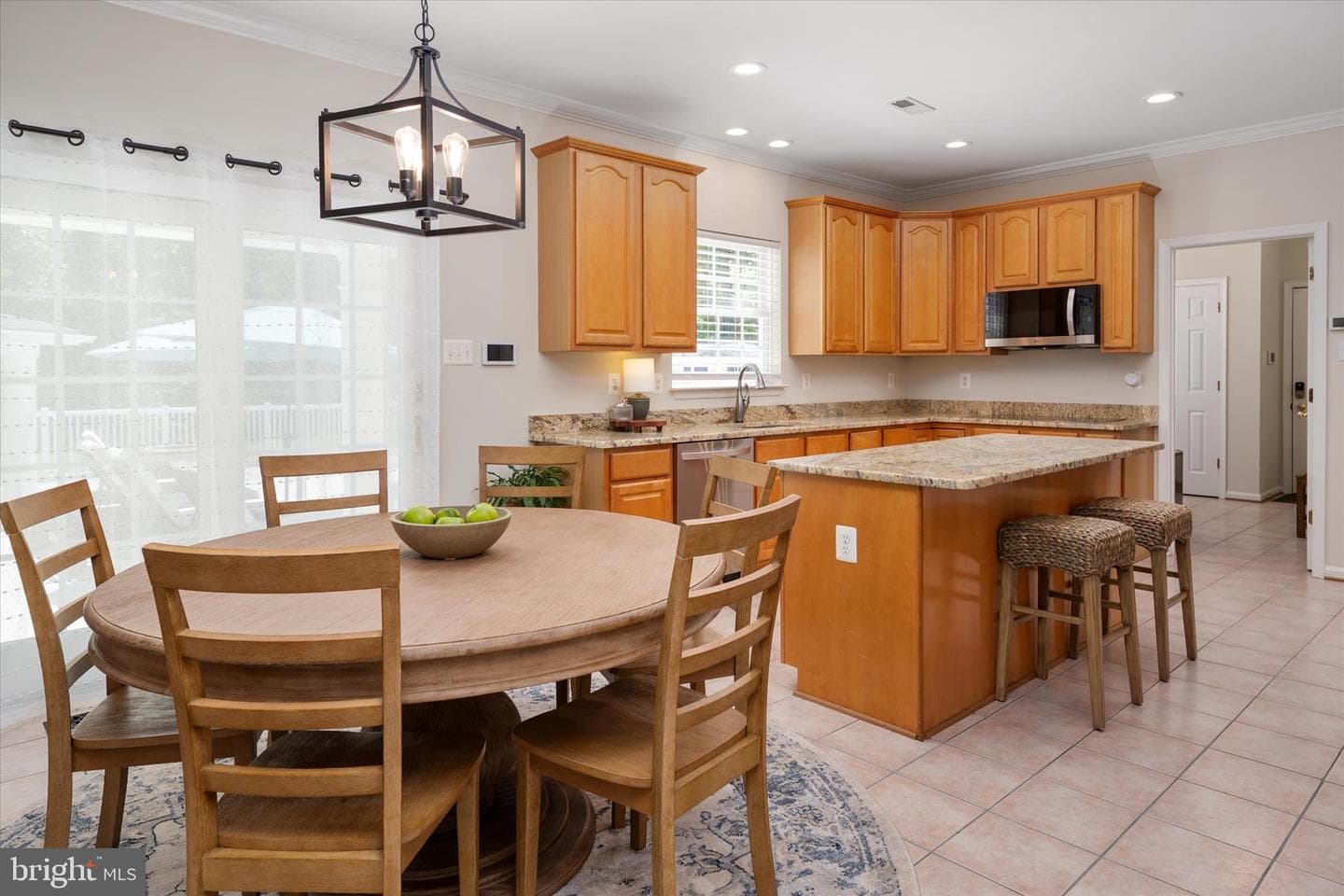 1405 Saybrooke Ct photo 18