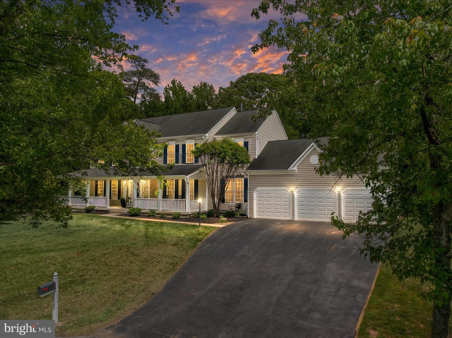 1405 Saybrooke Ct photo 2
