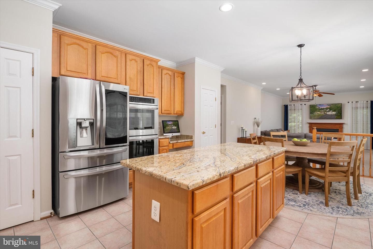 1405 Saybrooke Ct photo 4