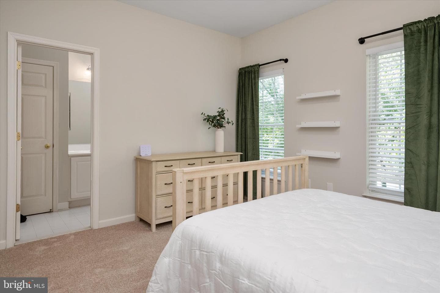 1405 Saybrooke Ct photo 40