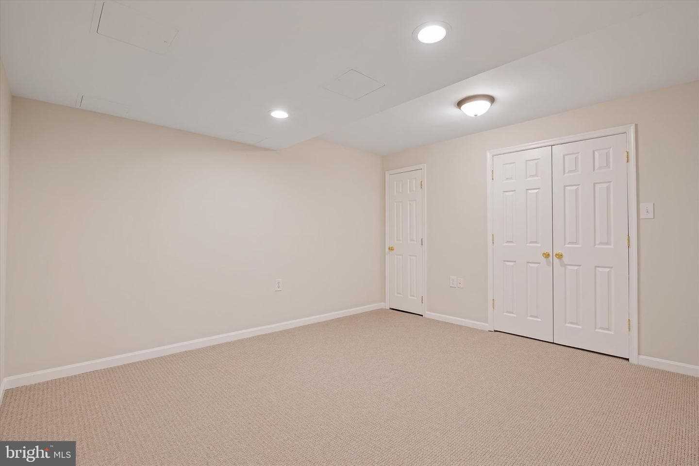 1405 Saybrooke Ct photo 47