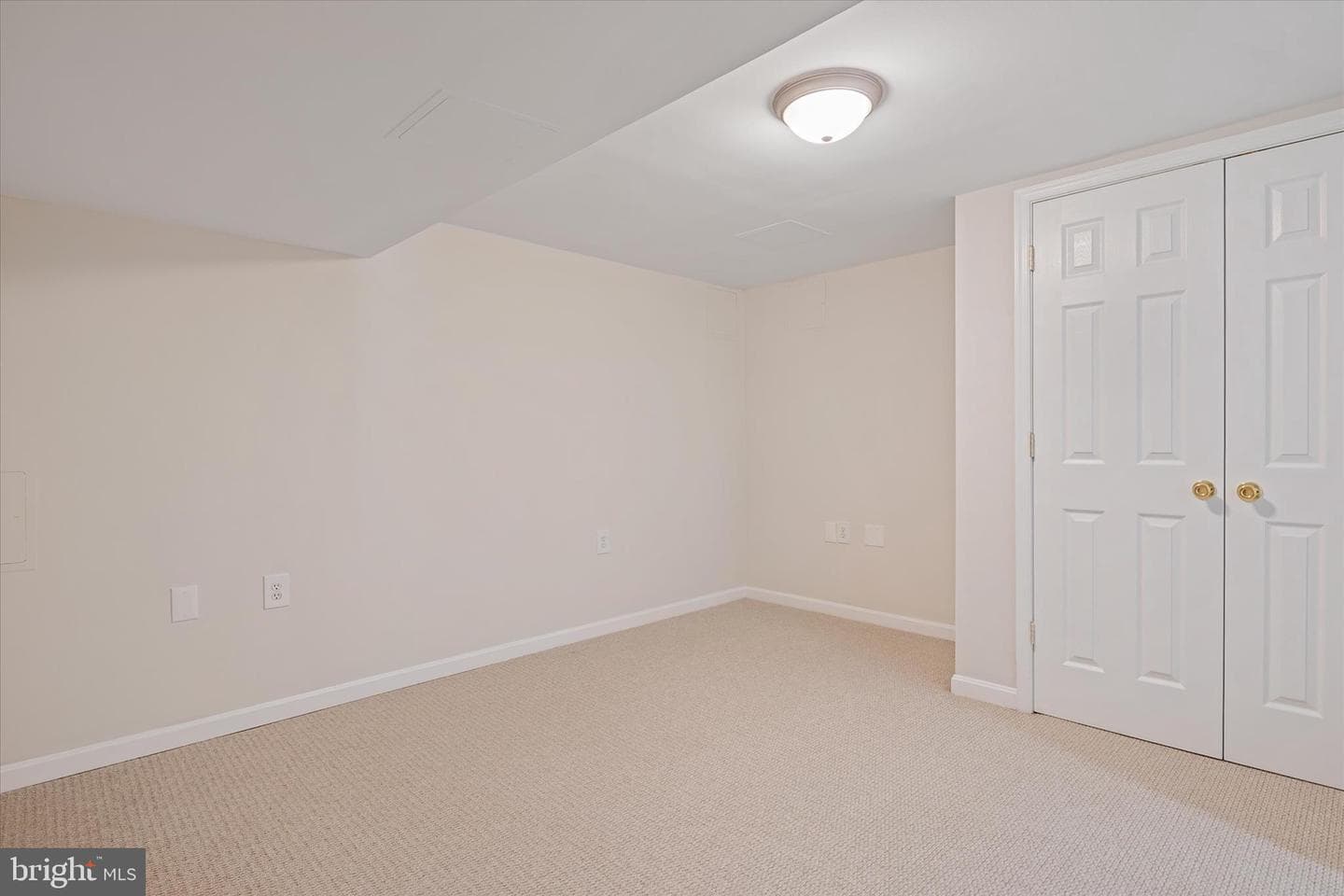 1405 Saybrooke Ct photo 50