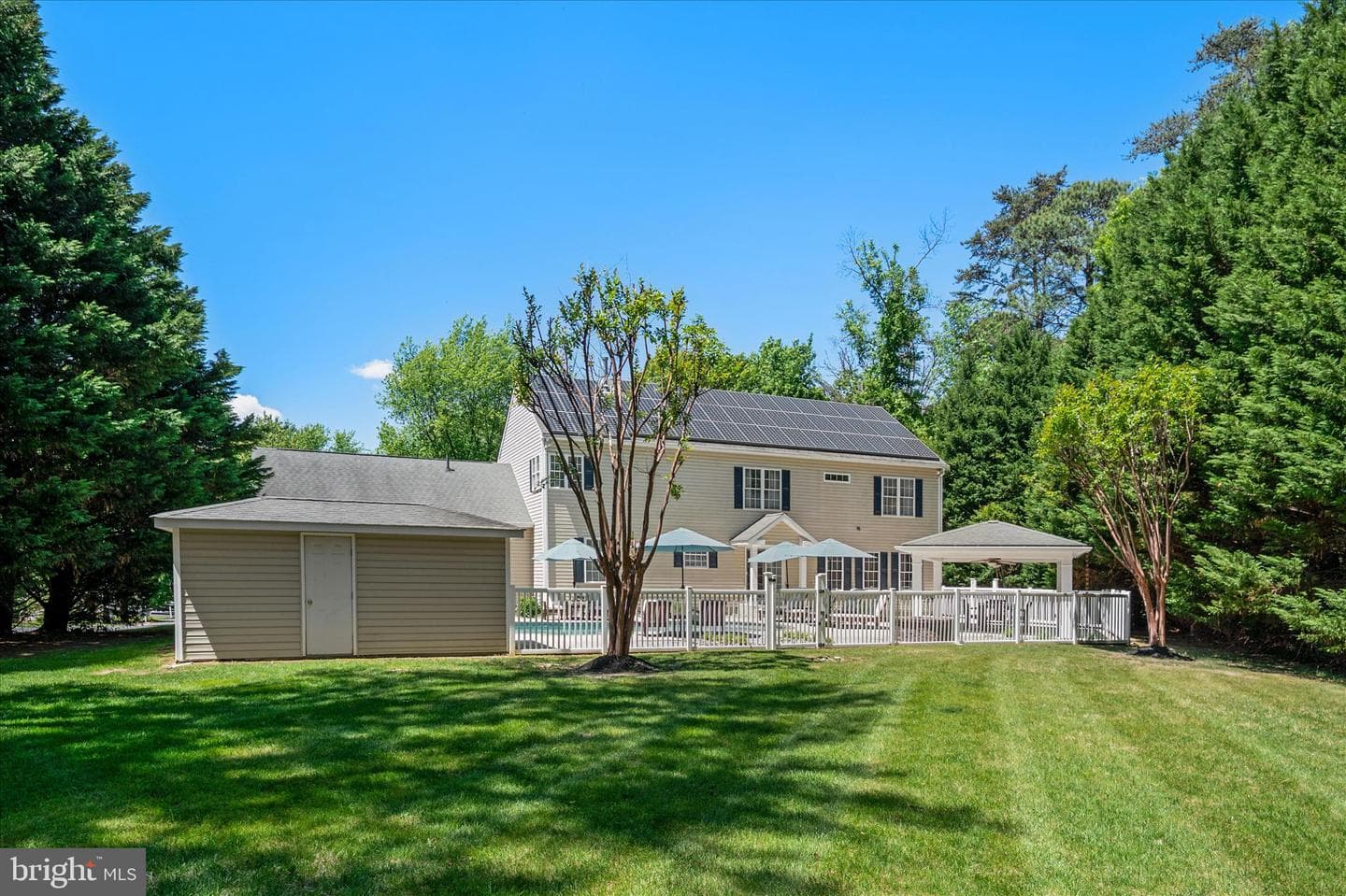 1405 Saybrooke Ct photo 56