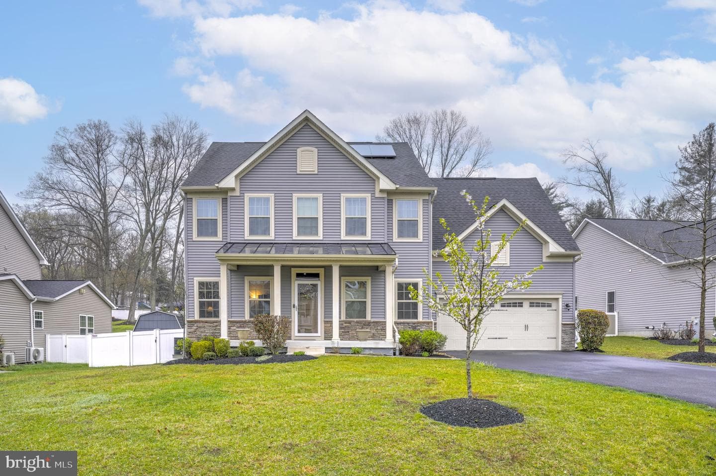 405 Francis Court