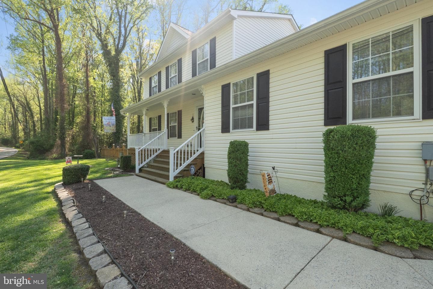 1221 Cedar Ln photo 3